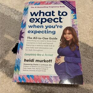 BOOK - WHAT TO EXPECT WHEN YOURE EXPECTING